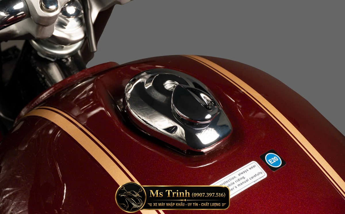 Nắp bình xăng Honda CB350C Special Edition màu đỏ ánh kim sang trọng và đầy chất hoài cổ
