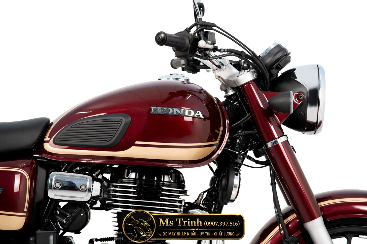 Chi tiết bình xăng Honda CB350C Special Edition màu đỏ rượu vang phối line vàng cực kỳ cao cấp