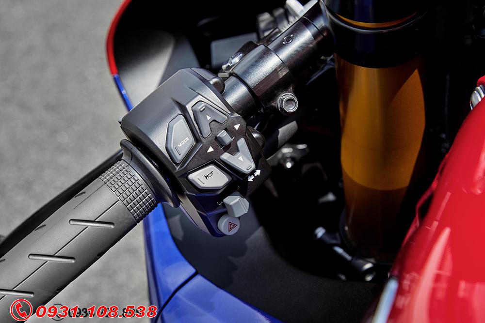 Honda CBR1000RR-R Fireblade  từ hãng  tạo ra  vùng Nhật