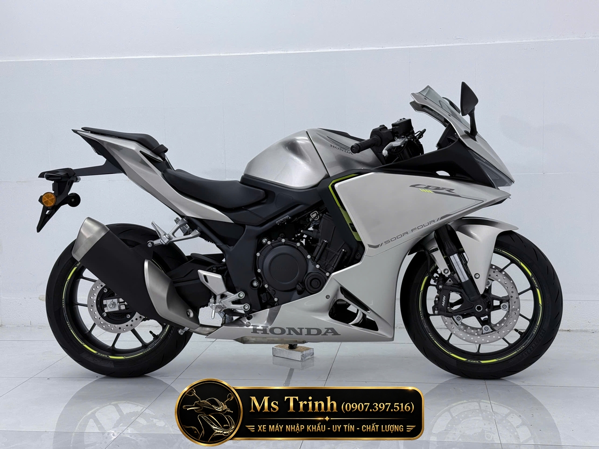 CBR500R Four màu bạc