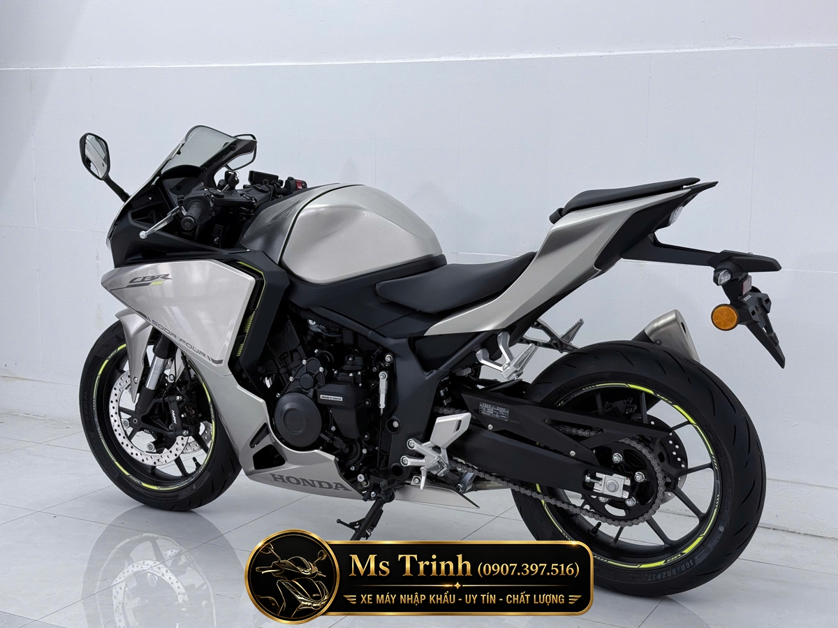 Honda CBR500R Four màu bạc đáp ứng thể thao Honda CBR500R Four màu bạc đáp ứng thể thao