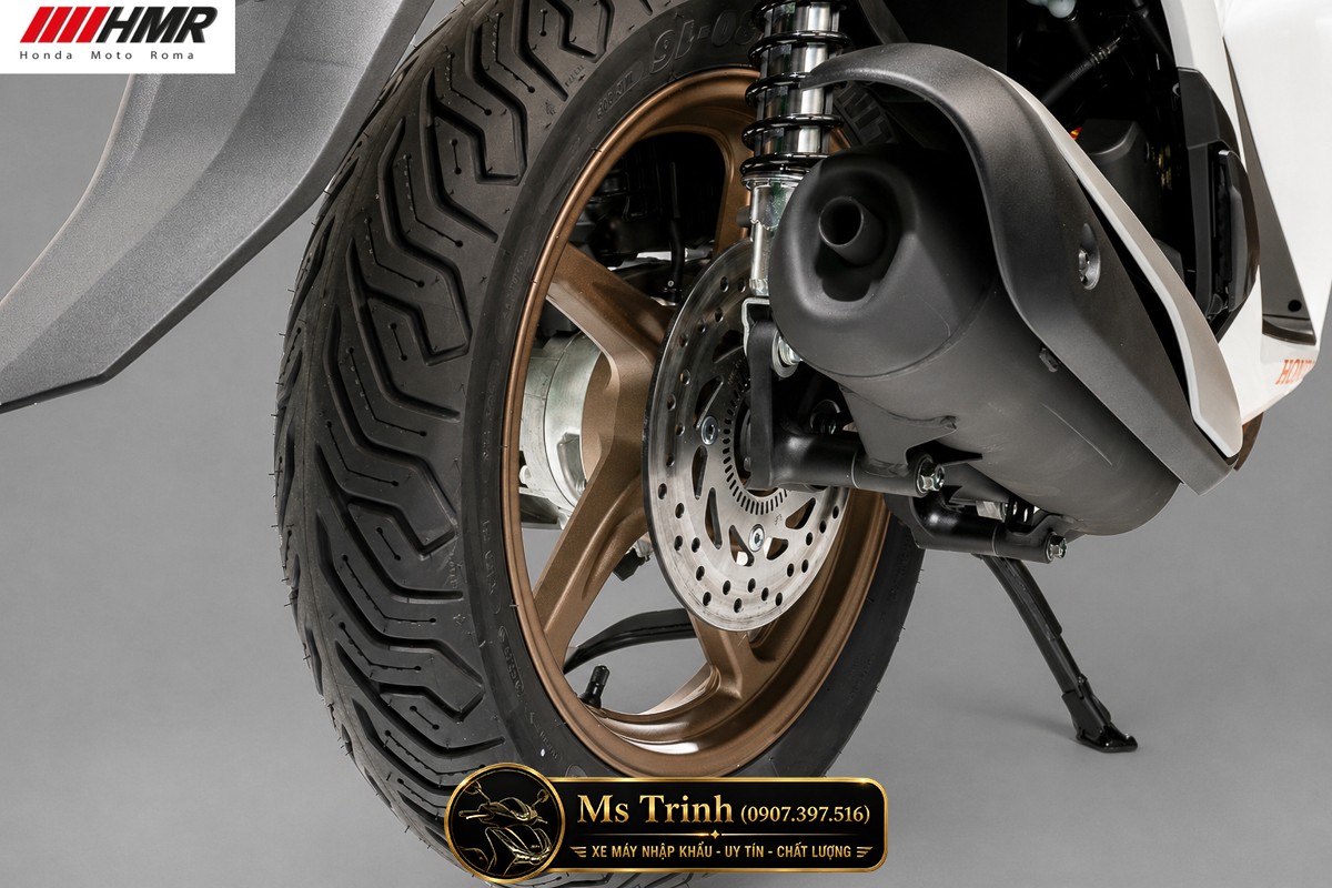 Bộ mâm bronze độc quyền giúp Honda SH150i nhập Ý 2026 trở nên thời thượng và cực kỳ cuốn hút.
