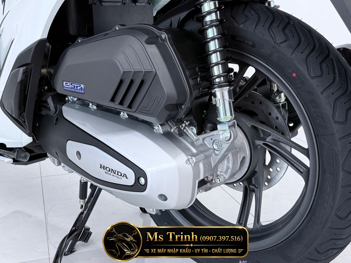 Honda SH150i Special Edition Màu Trắng Nhập Ý 2026 HMR SH Ý Cao Cấp Giá Tốt Chính Ngạch Honda SH150i Special Edition Màu Trắng Nhập Ý 2026 HMR SH Ý Cao Cấp Giá Tốt Chính Ngạch