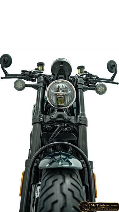 CFMOTO 450 CLC AMT 2026 trắng xanh Cruiser yên thấp 705 mm, số tự động nam nữ đều dễ cầm lái