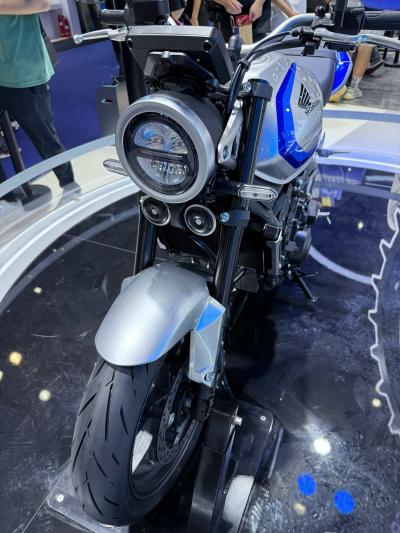 Honda CB500 SF Super Four siêu HOT Naked-Bike 4 Máy