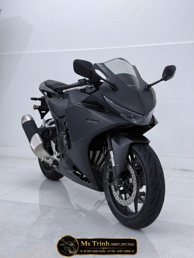 Honda CBR500R Four 2026 Giá xe, thông số, hình ảnh 3 màu Đỏ - Đen - Xám Bạc mới nhất