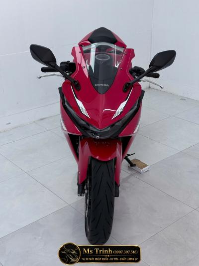 Honda CBR500R Four 2026 màu đỏ Dòng Sport Bike 4 xi lanh đầy uy lực