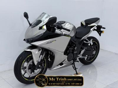 Honda CBR500R Four 2026 màu xám bạc - Lạnh từ ánh nhìn, nóng khi động cơ thức giấc