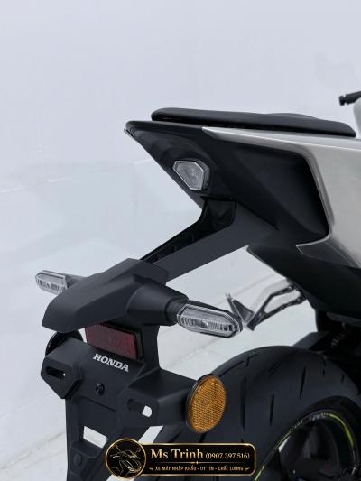 Honda CBR500R Four 2026 màu xám bạc - Lạnh từ ánh nhìn, nóng khi động cơ thức giấc