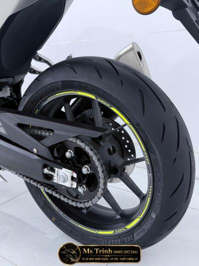 Honda CBR500R Four 2026 màu xám bạc - Lạnh từ ánh nhìn, nóng khi động cơ thức giấc