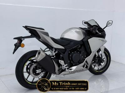 Honda CBR500R Four 2026 màu xám bạc - Lạnh từ ánh nhìn, nóng khi động cơ thức giấc