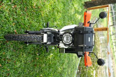 Honda CT125 2025 Trắng Sữa full phụ kiện đồ chơi