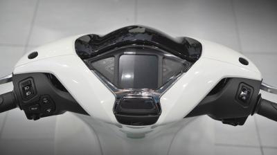 Honda SH150 Ý Màu Trắng Pha Lê 2026 - Nhập Khẩu Ý Nguyên Xe Nguyên Thùng