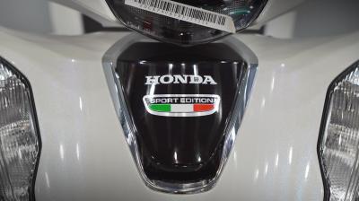 Honda SH150 Ý Màu Trắng Pha Lê 2026 - Nhập Khẩu Ý Nguyên Xe Nguyên Thùng