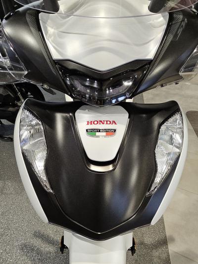 Honda SH150i 2025 Made In Italy Sport Edition