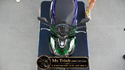 Honda SH150i Italy Vetro Super 2 in 1 Green – Sapphire: Tuyệt tác hai sắc xanh hiếm có