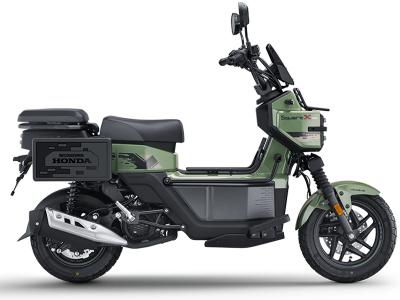 Honda SquareX 125 hộp vuông độc lạ - Phong cách Chaly