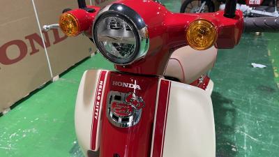 Honda Super Cub 110 ABS Hello Kitty Made in Japan - Phiên Bản Giới Hạn