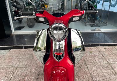 Honda Super Cub 125 Final Edition 2024 màu đỏ nhập Nhật, giới hạn 100 xe