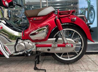 Honda Super Cub 125 Final Edition 2024 màu đỏ nhập Nhật, giới hạn 100 xe