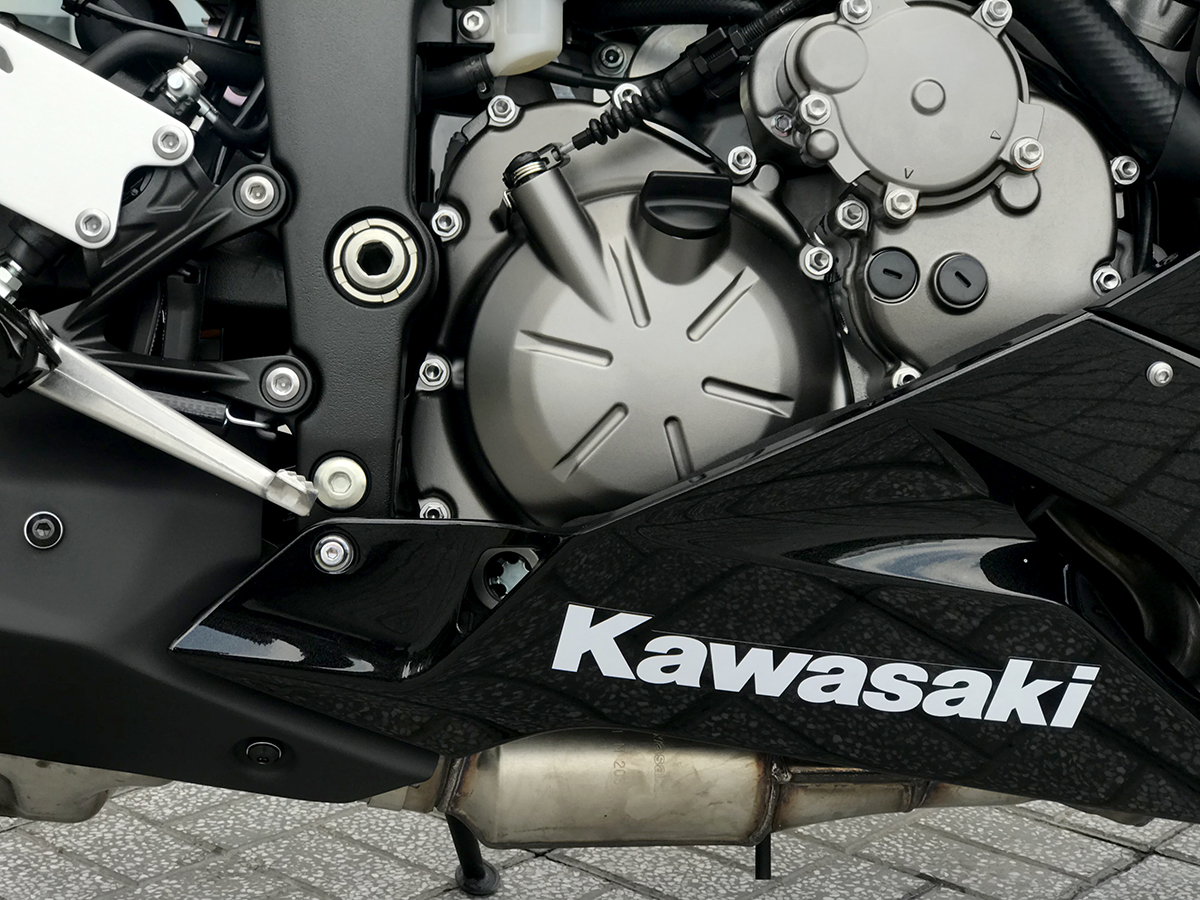 động cơ Kwasaki ZX6R 2020