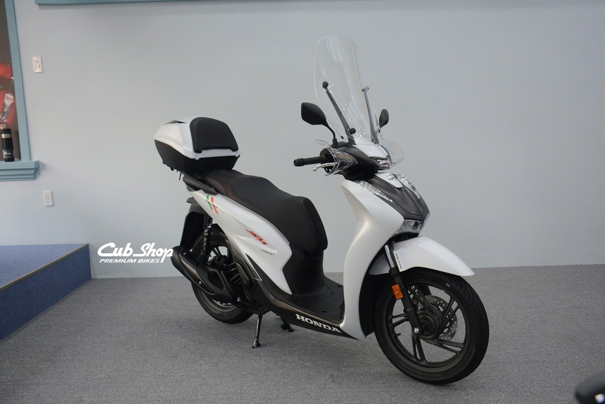 Cận cảnh Honda SH150i 2025 Sport Edition Made In Italy bùng nổ tại Việt Nam