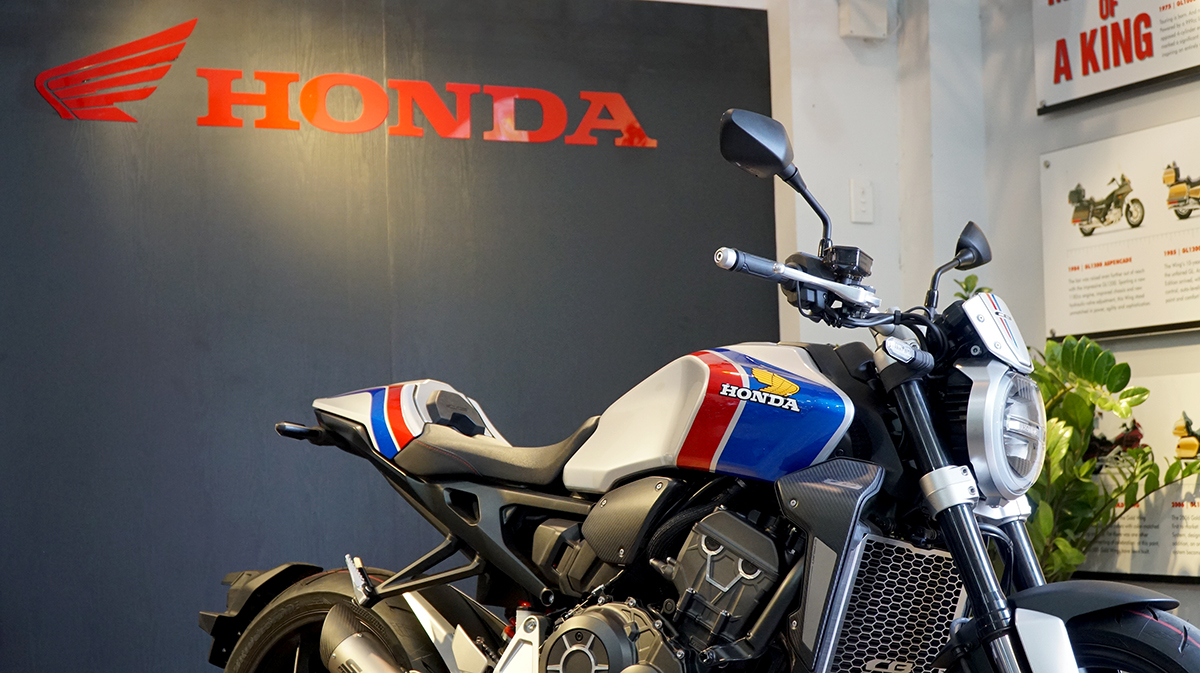 honda cb1000r plus 2019